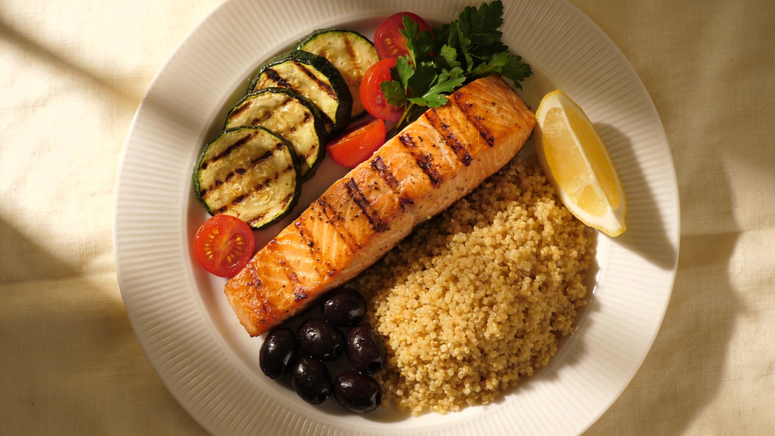 Grilled salmon and vegetables